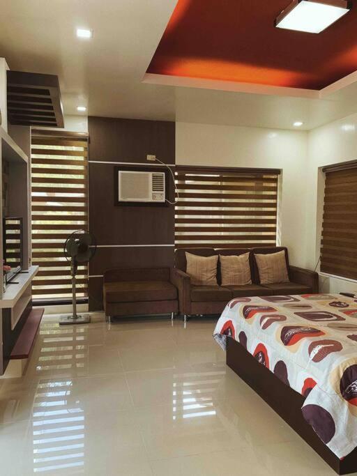 Beach Getaway Studio Villa In Lobo Ngoại thất bức ảnh